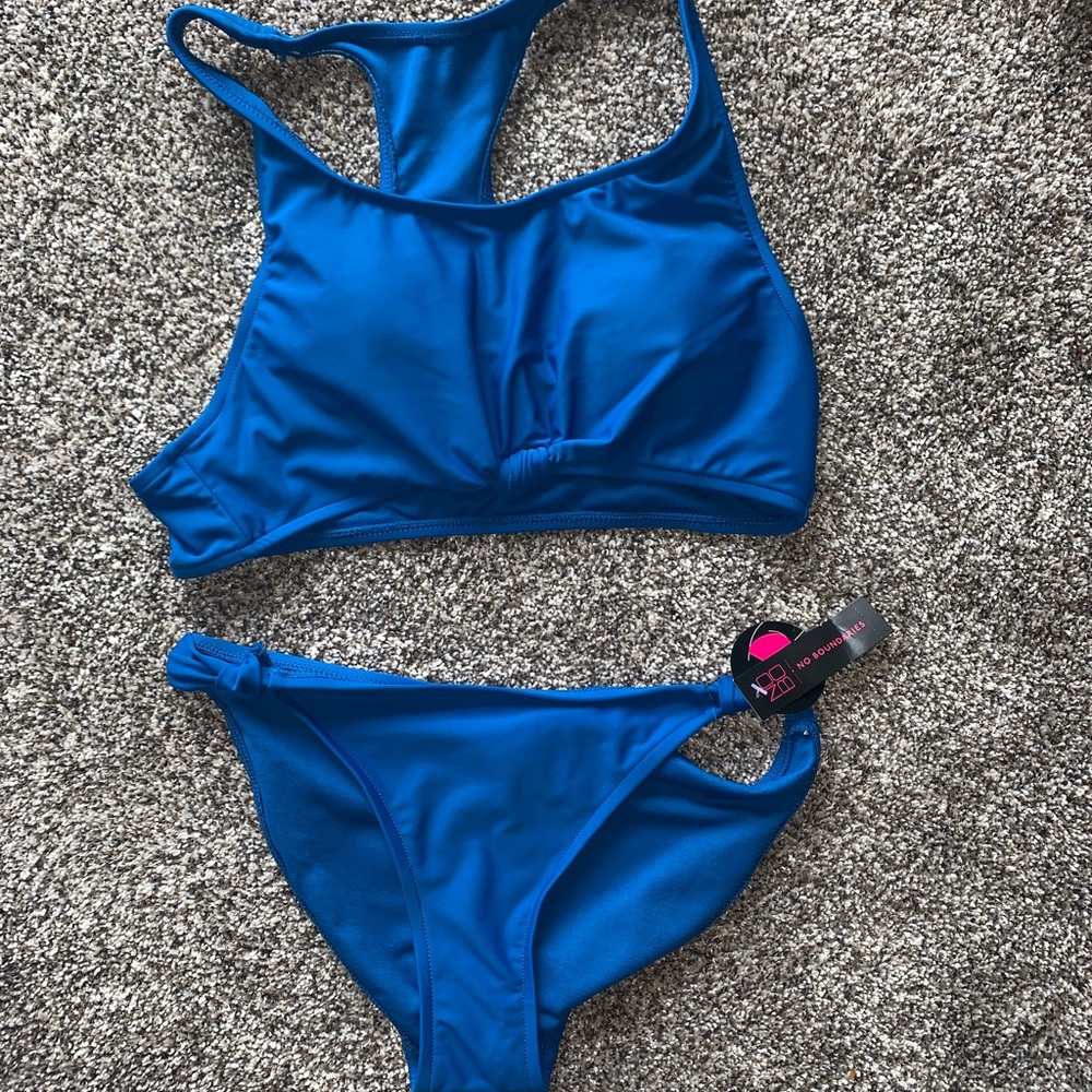 Women’s bathing suit